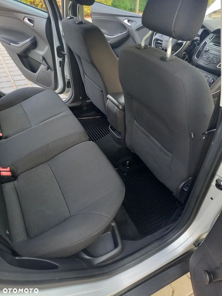 Ford Focus - 22