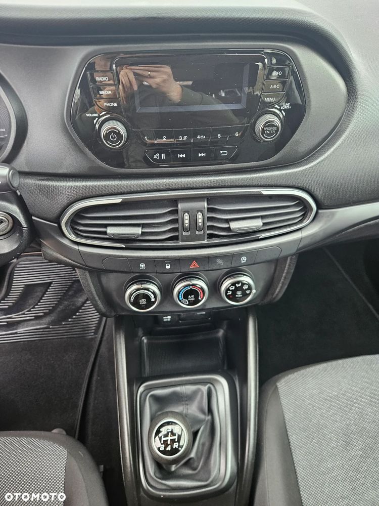 Fiat Tipo 1.0 T3 - 7