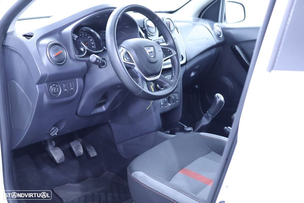 Dacia Sandero - 16