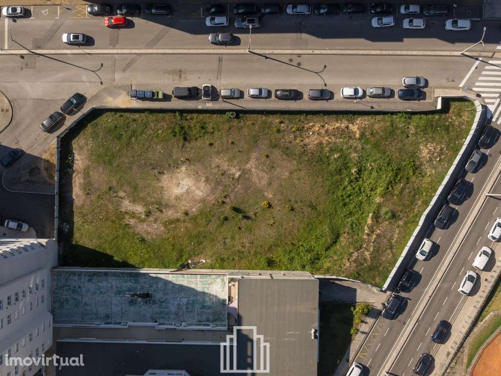 Terreno para construção em altura - S. João da Madeira - Grande imagem: 2/10