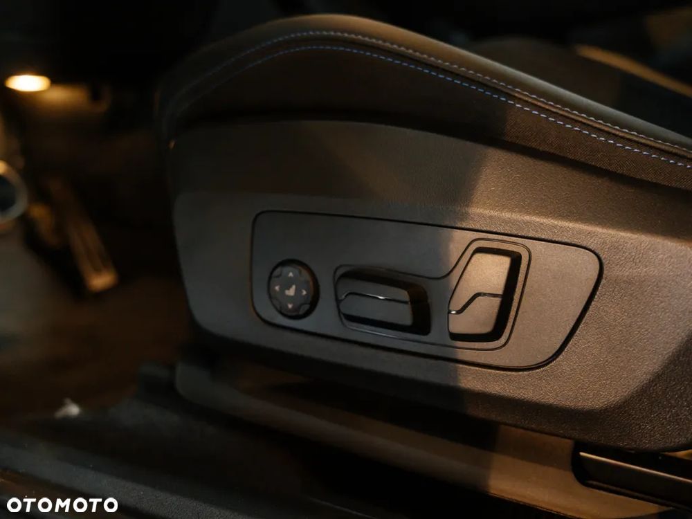 BMW X2 sDrive18d - 12