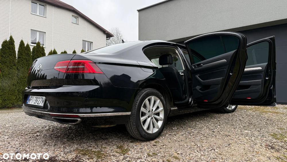 Volkswagen Passat 2.0 TSI (BlueMotion Technology) 4Motion DSG Highline - 33