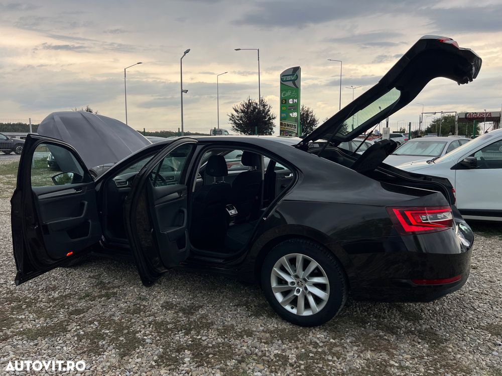 Skoda Superb 1.8 TSI DSG Style - 4