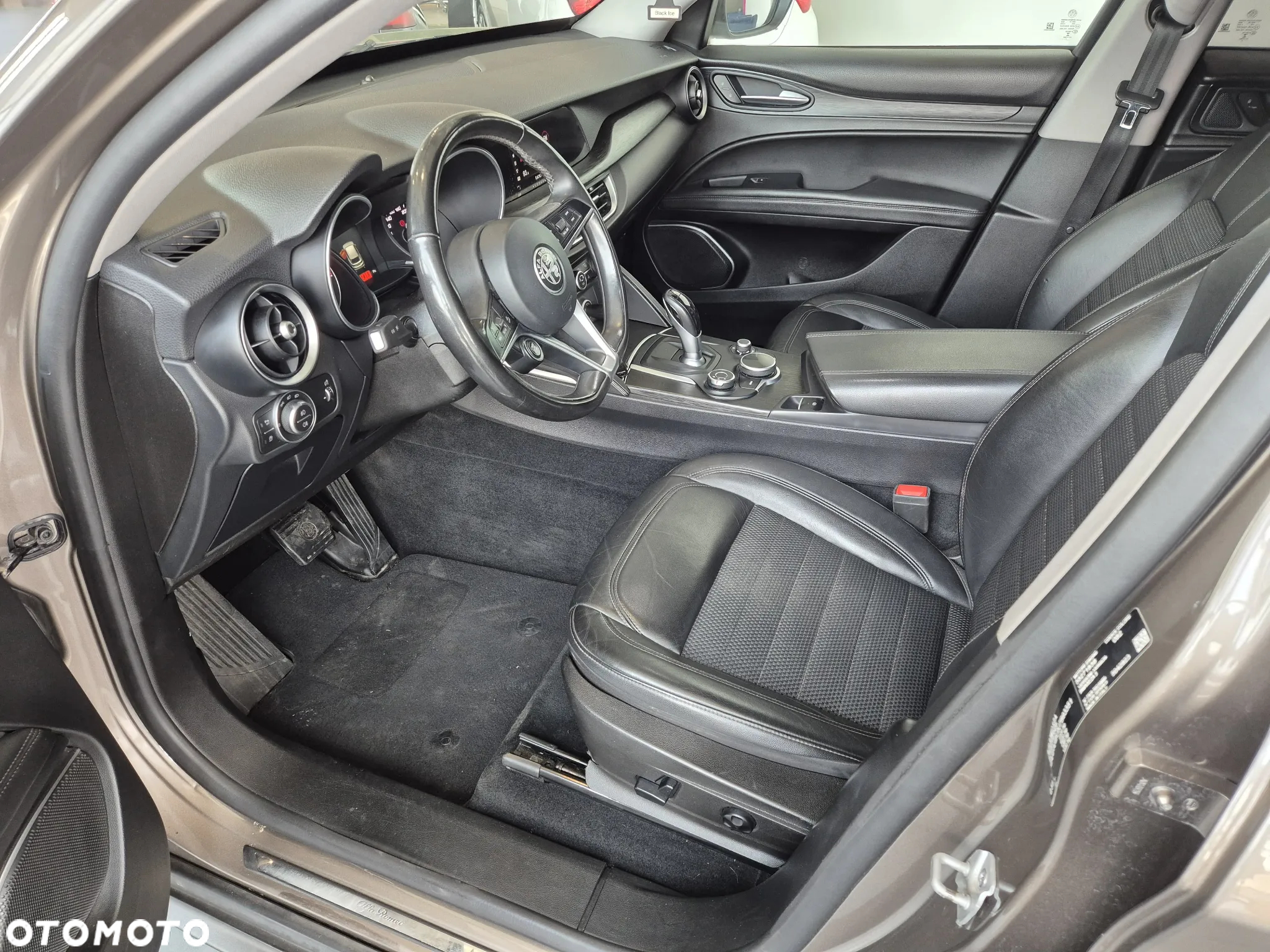Alfa Romeo Stelvio 2.2 Diesel 16V AT8 - 17