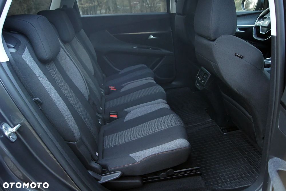 Peugeot 5008 BlueHDi 130 Active Pack - 34