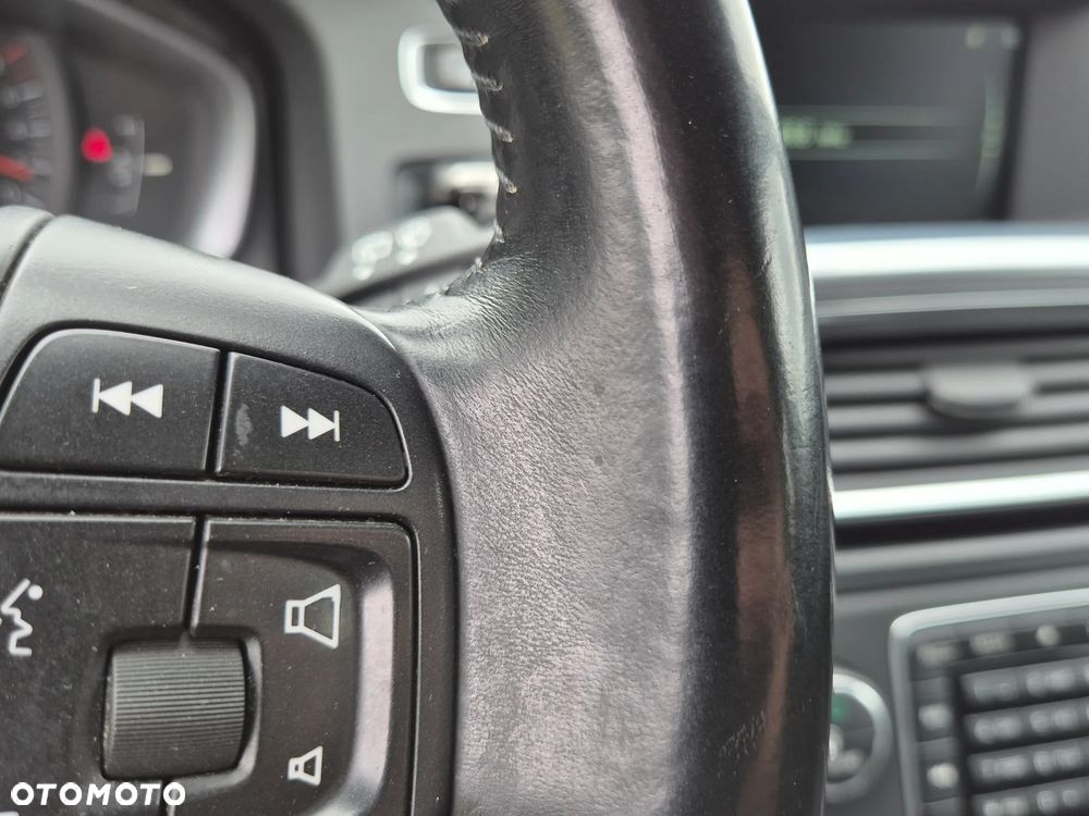 Volvo V60 T3 Edition - 26