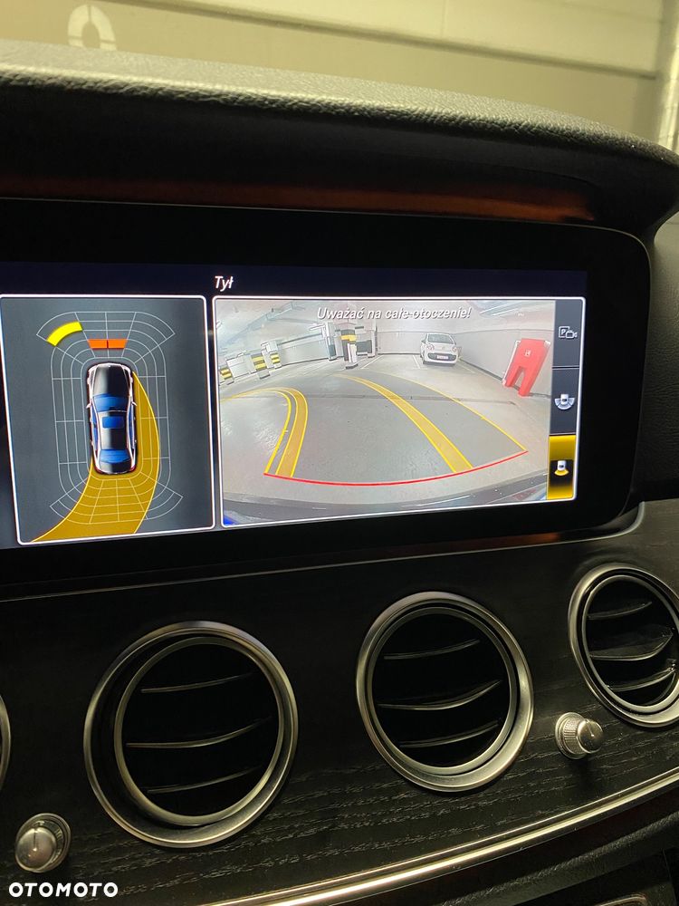 Mercedes-Benz Klasa E 220 d 4-Matic 9G-TRONIC - 3