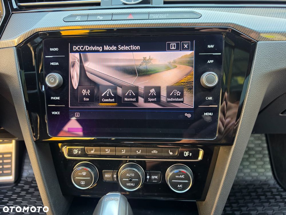 Volkswagen Arteon 2.0 TDI SCR R-Line DSG - 14