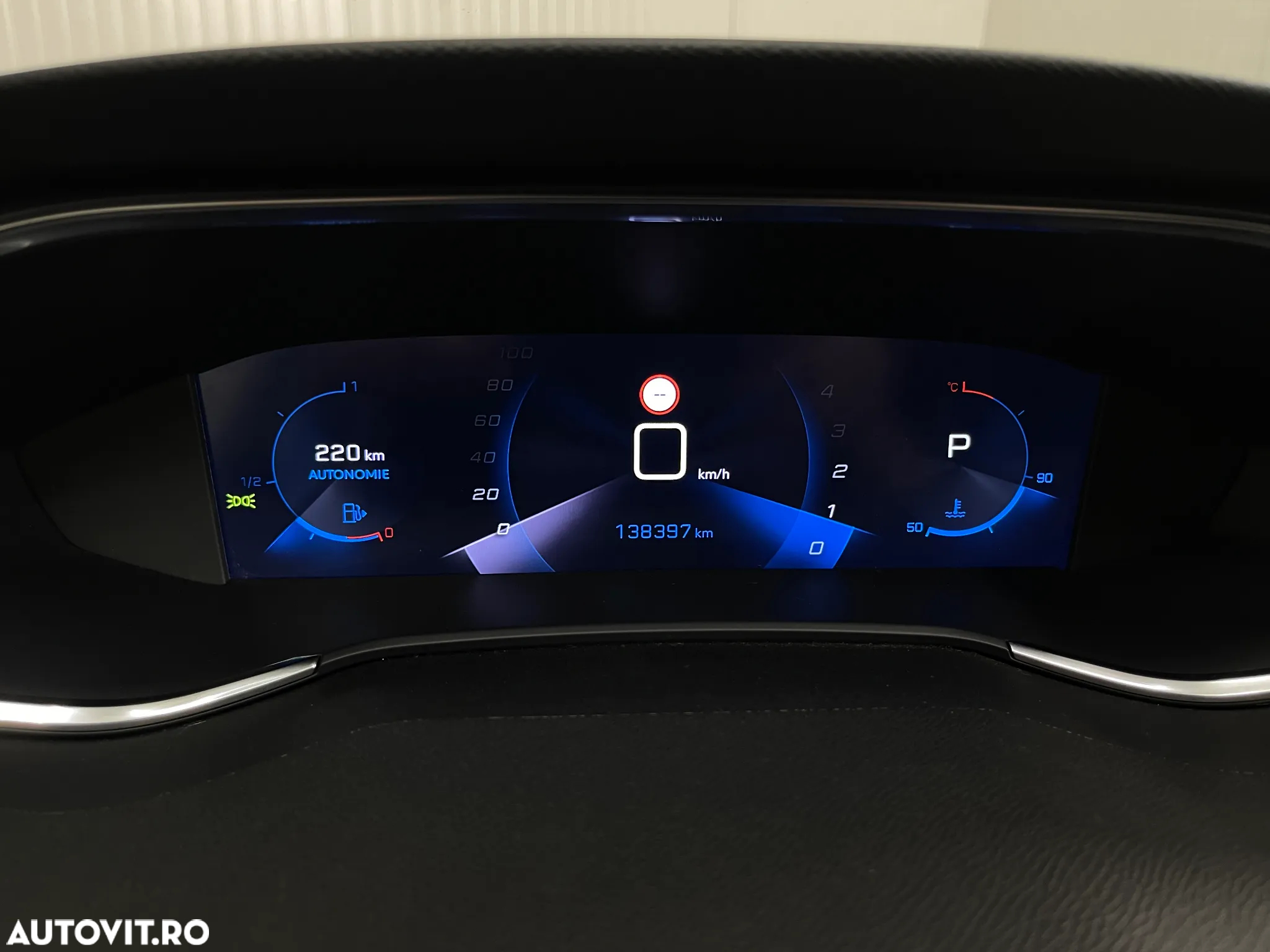 Peugeot 308 SW BlueHDi 130 EAT8 Allure - 26