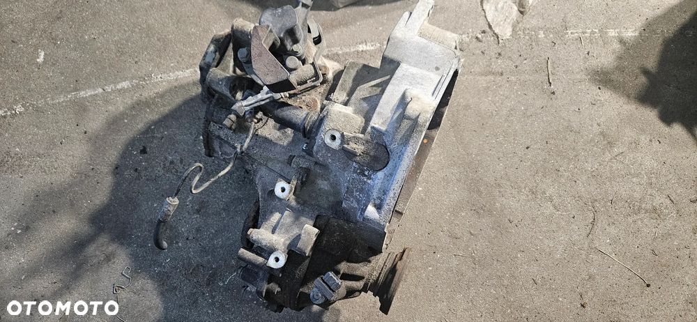 Skrzynia biegów VW Beetle 1,6 2,0 benzyna 5-bieg manual 1999r FCH DZQ - 1