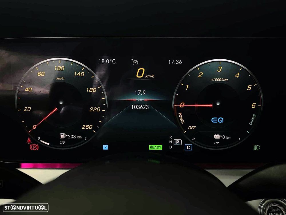 Mercedes-Benz E 300 de Avantgarde 4Matic - 43