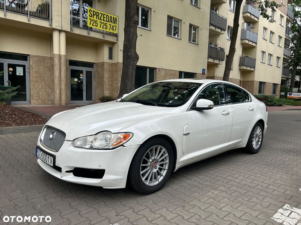 Jaguar XF 2.7 V6 D Luxury - 20