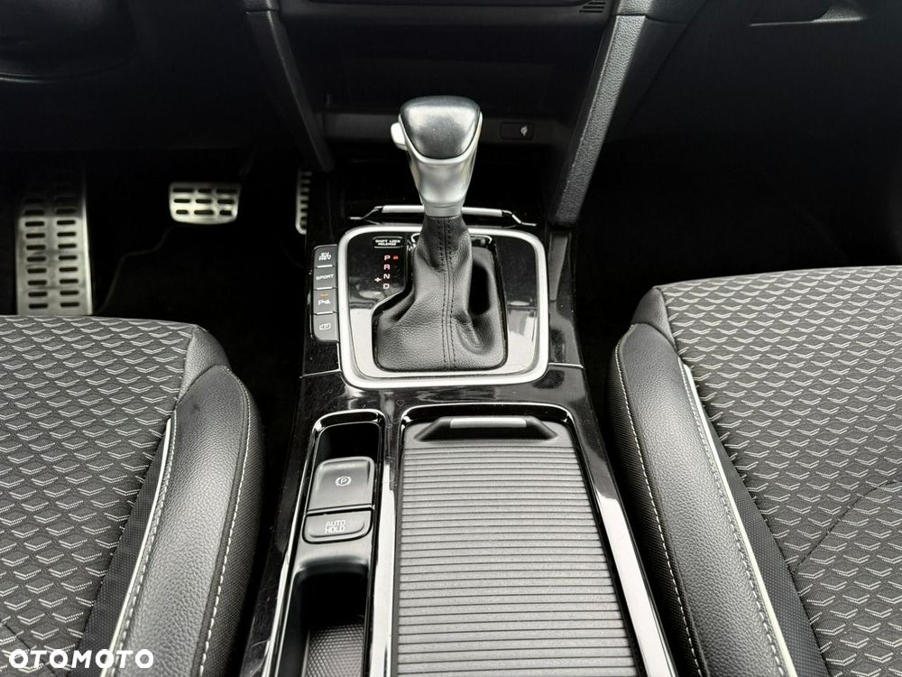 Kia Ceed 1.6 GDI PHEV Business Line DCT - 19