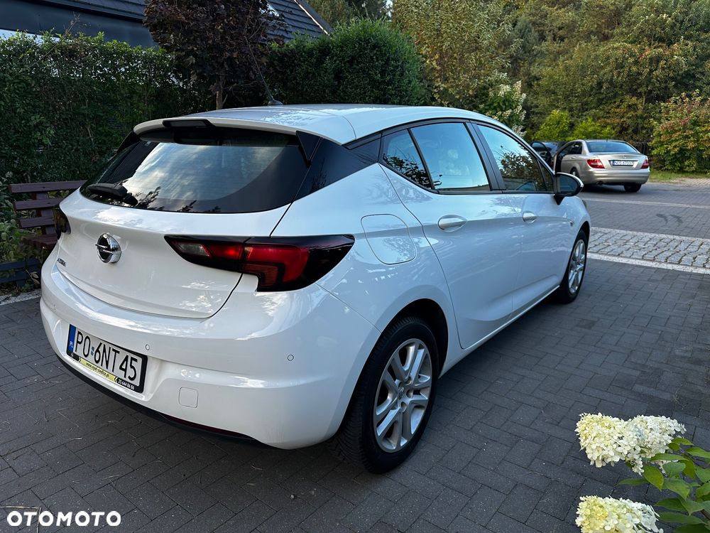 Opel Astra 2020 photo 3