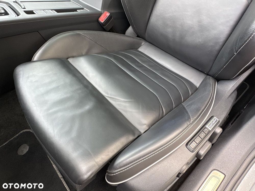Volkswagen Arteon 2.0 TDI 4Motion R-Line DSG - 14