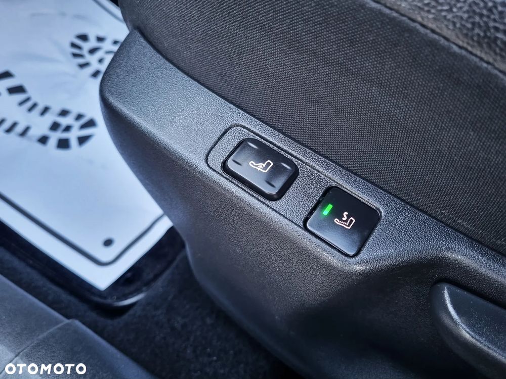 Citroën DS4 1.6 e-HDi SoChic MCP - 20