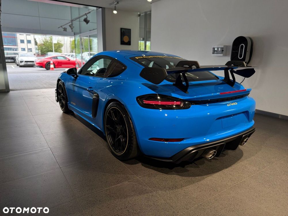 Porsche 718 Cayman GPF GT4 RS PDK - 7