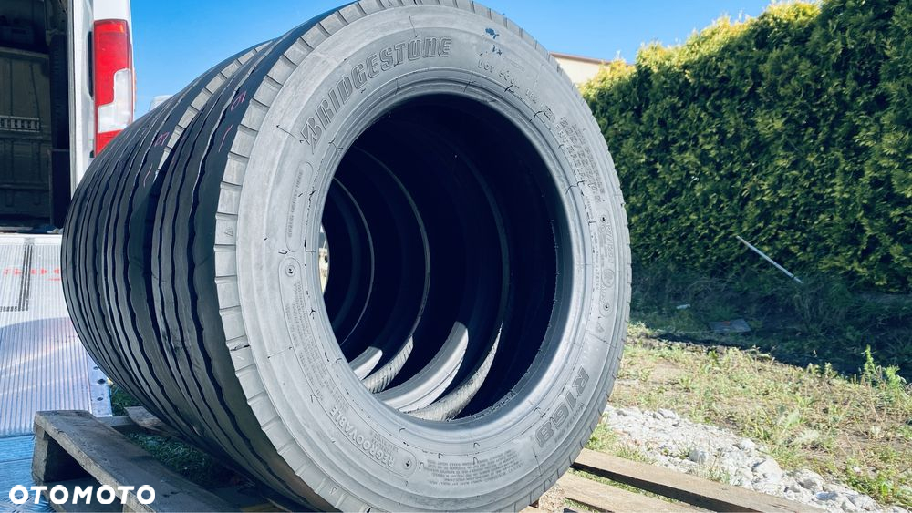 205/65R17.5 Bridgestone R168 127/125J nisko podwozie 2021 Rok Bez łat - 2