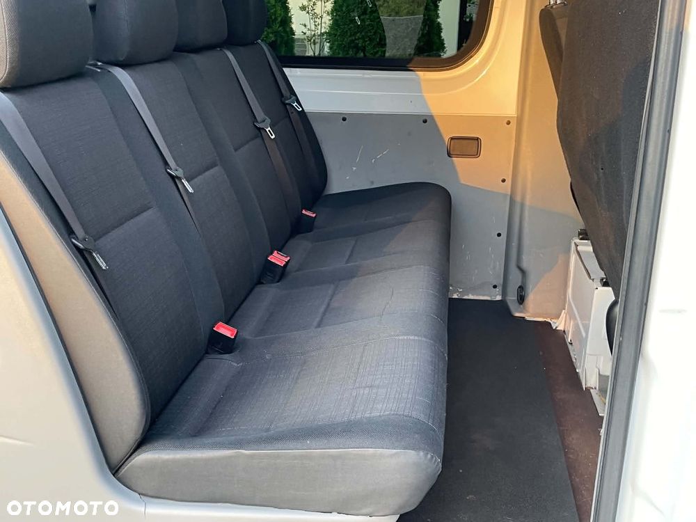 Mercedes-Benz Sprinter - 26