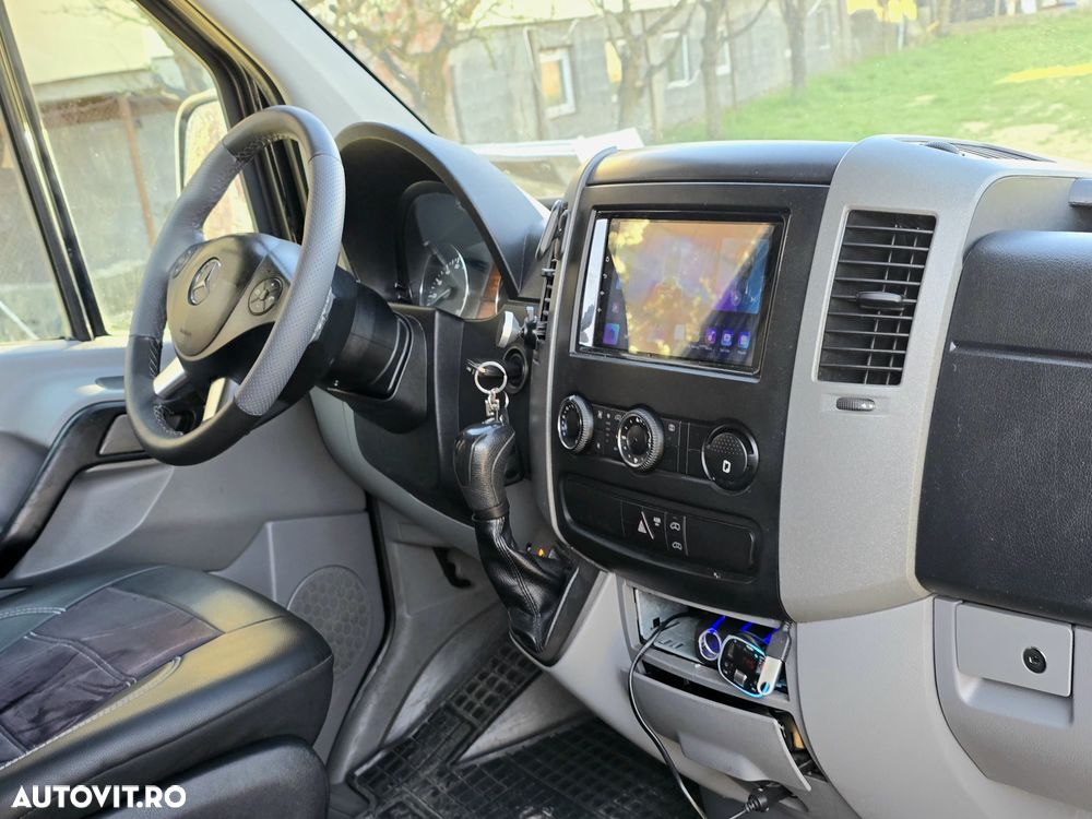 Mercedes-Benz Sprinter - 9