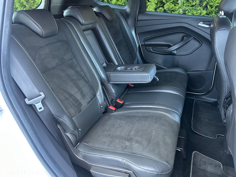 Ford Kuga 2.0 TDCi 4x4 ST-Line - 27