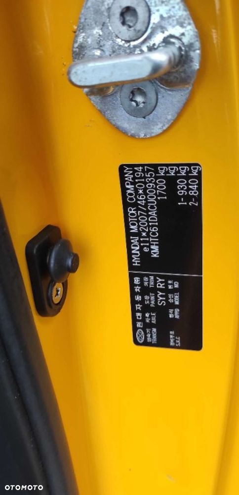 Hyundai Veloster - 28