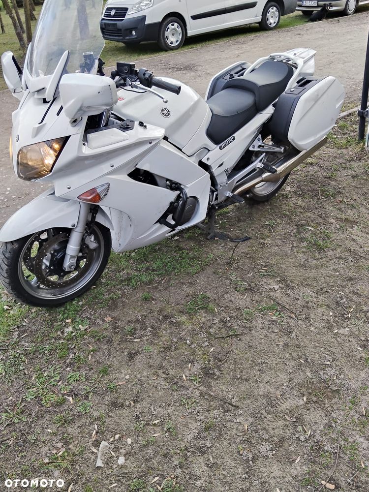 Yamaha FJR - 8