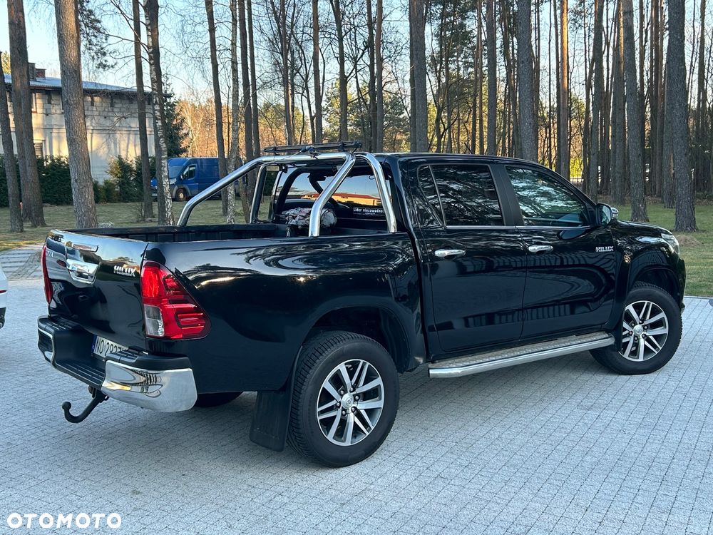 Toyota Hilux - 5