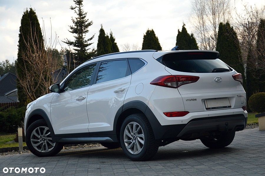 Hyundai Tucson - 16