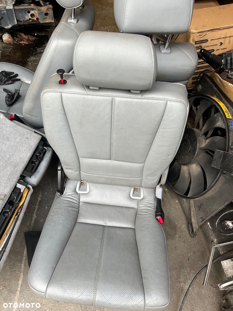 Fotele przednie kanapa ml w163 400cdi - 4