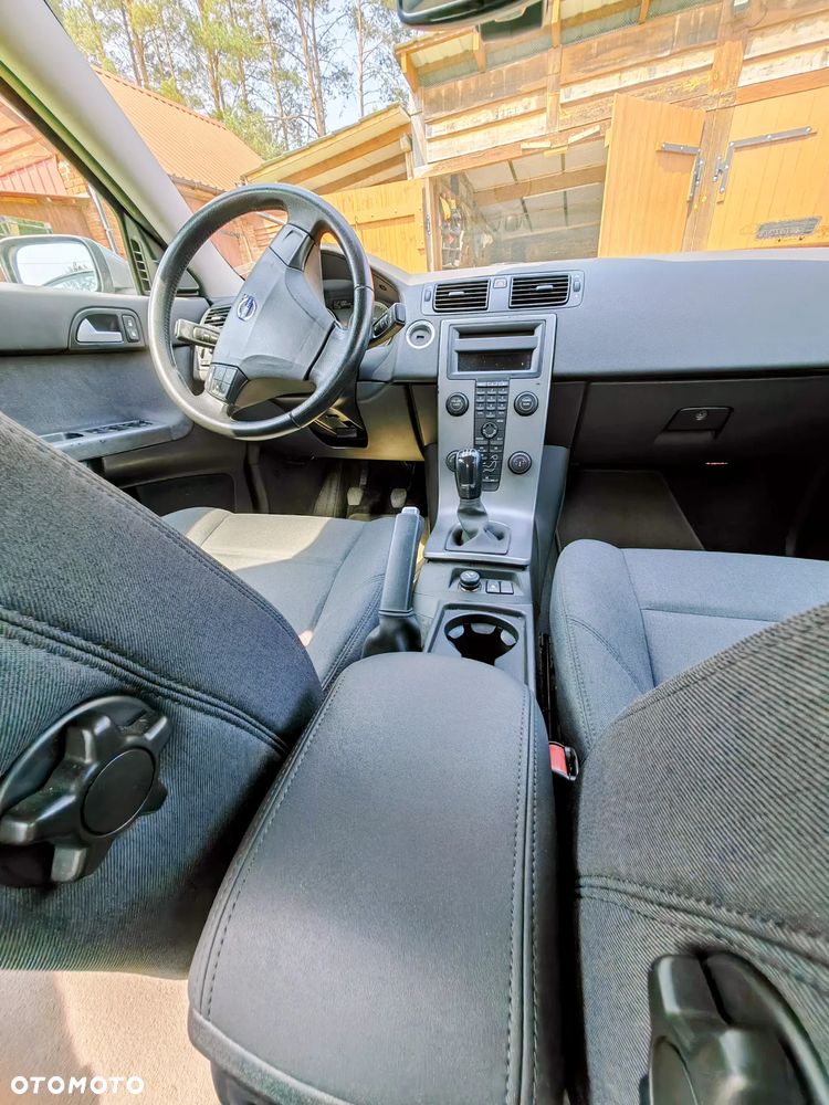 Volvo S40 1.6D - 8