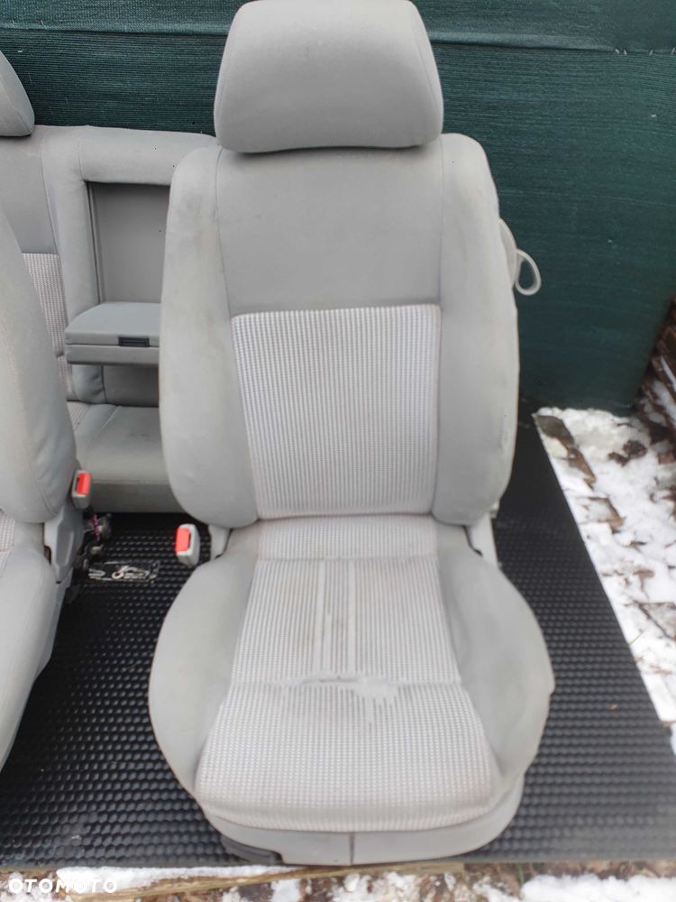 Fotele Fotel Kanapa Welur Jasne Siwe Podlokietnik VW Golf IV 4 3 drzwi komplet - 4