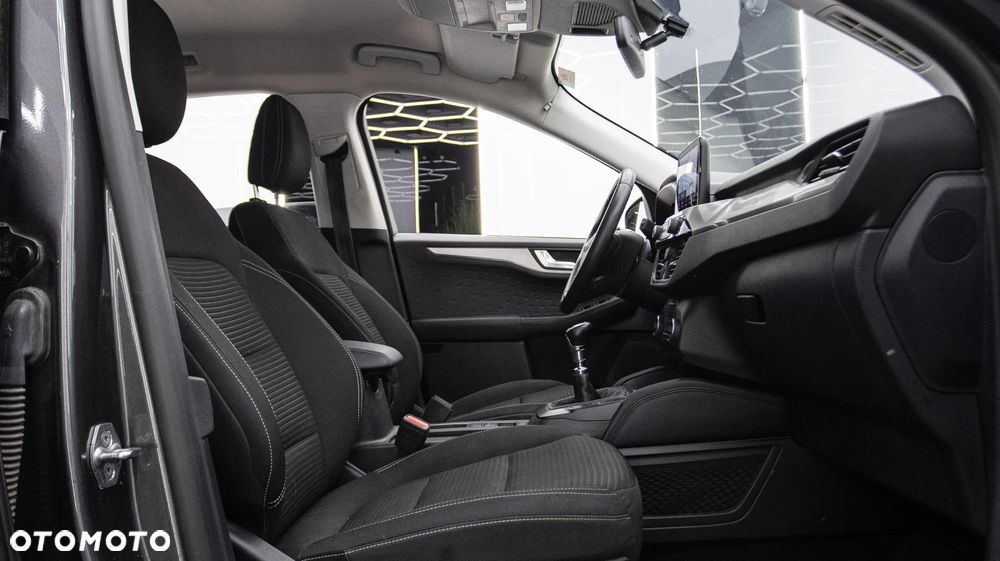 Ford Kuga 1.5 EcoBoost FWD Titanium - 19