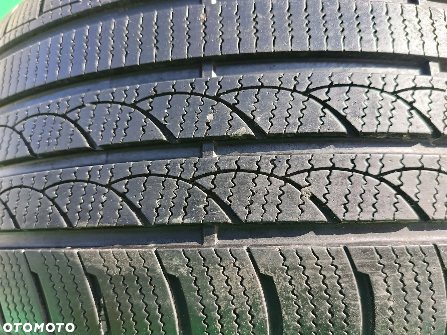 MINERVA ICE PLUS S210 235/45/17, 1 szt 6,4 mm - 3
