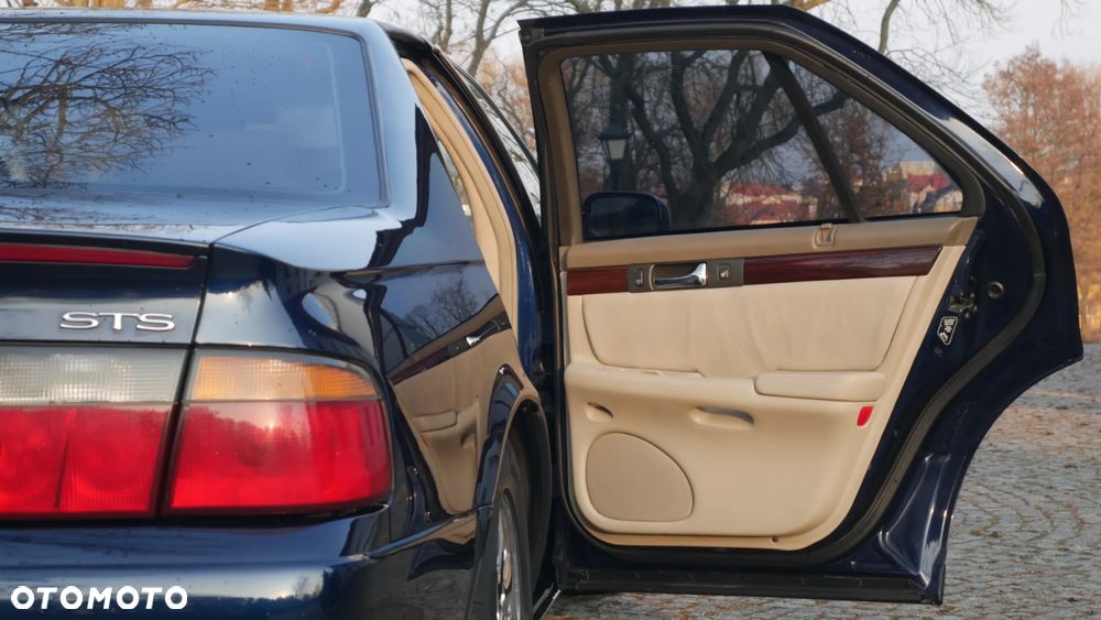 Cadillac Seville - 25