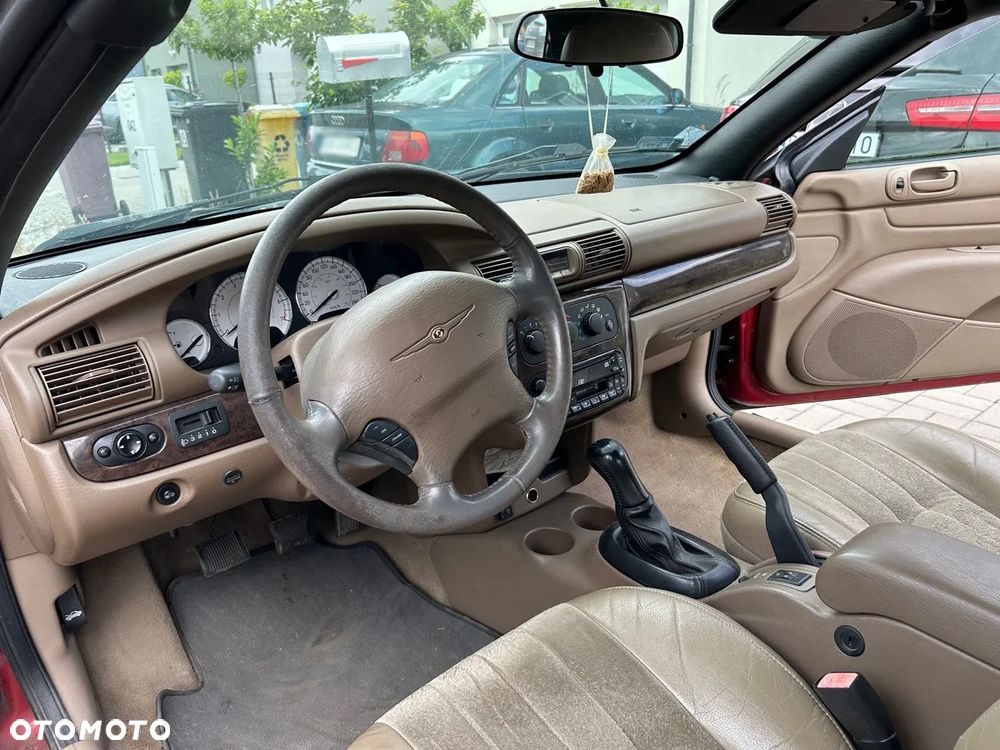 Chrysler Sebring - 8
