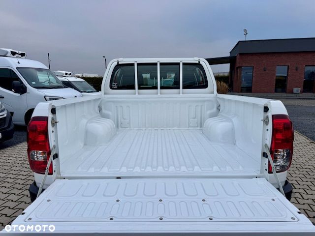 Toyota Hilux 2.4 D-4D Double Cab DL 4x4 - 5