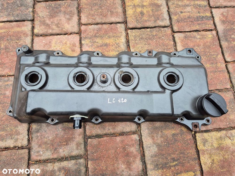 pokrywa zaworow toyota land cruiser 120 3.0 d4d 3.0d