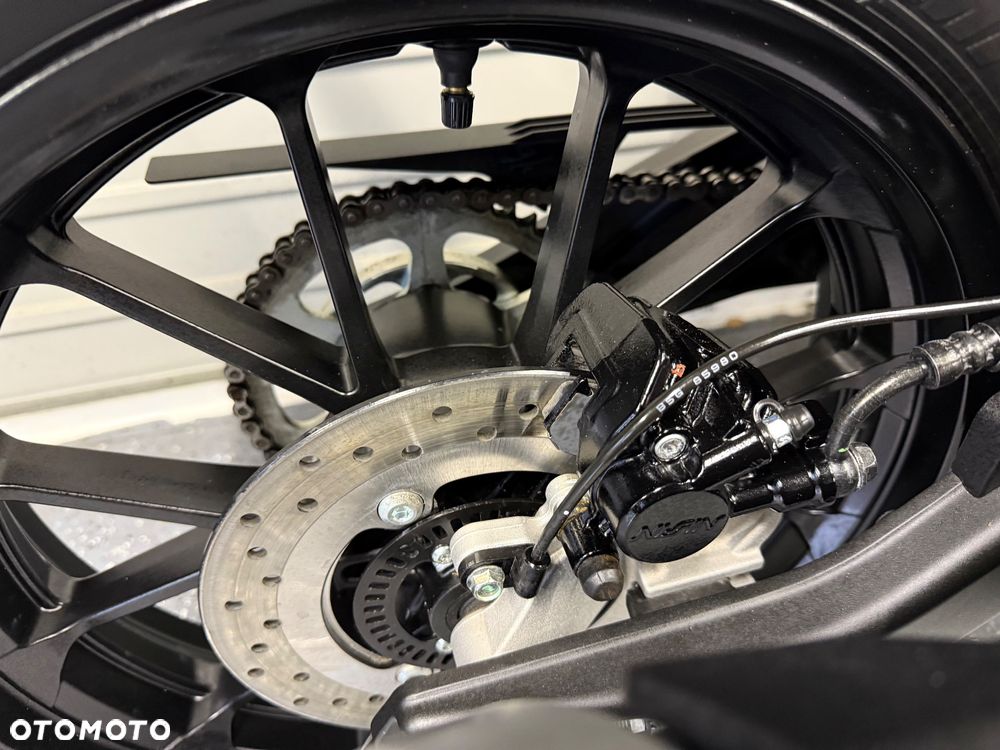 Yamaha MT - 9