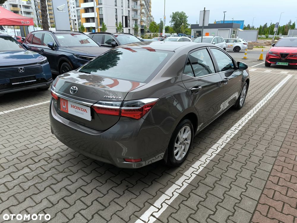 Toyota Corolla 1.6 Comfort - 3