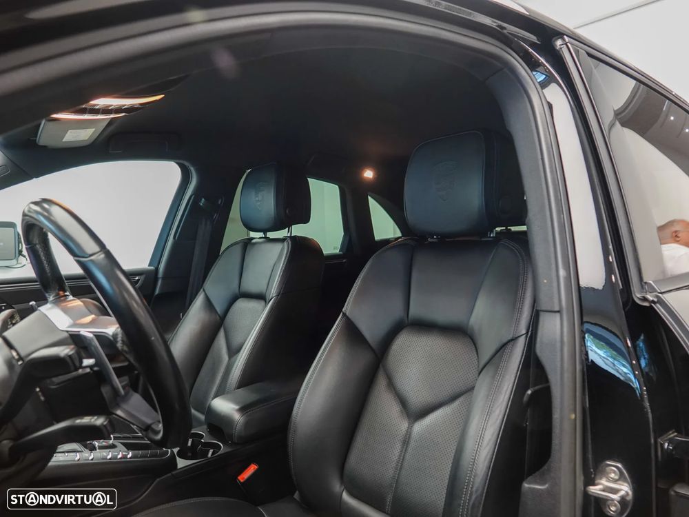 Porsche Macan 2.0T - 12