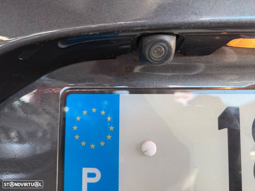 Toyota Avensis SW - 11