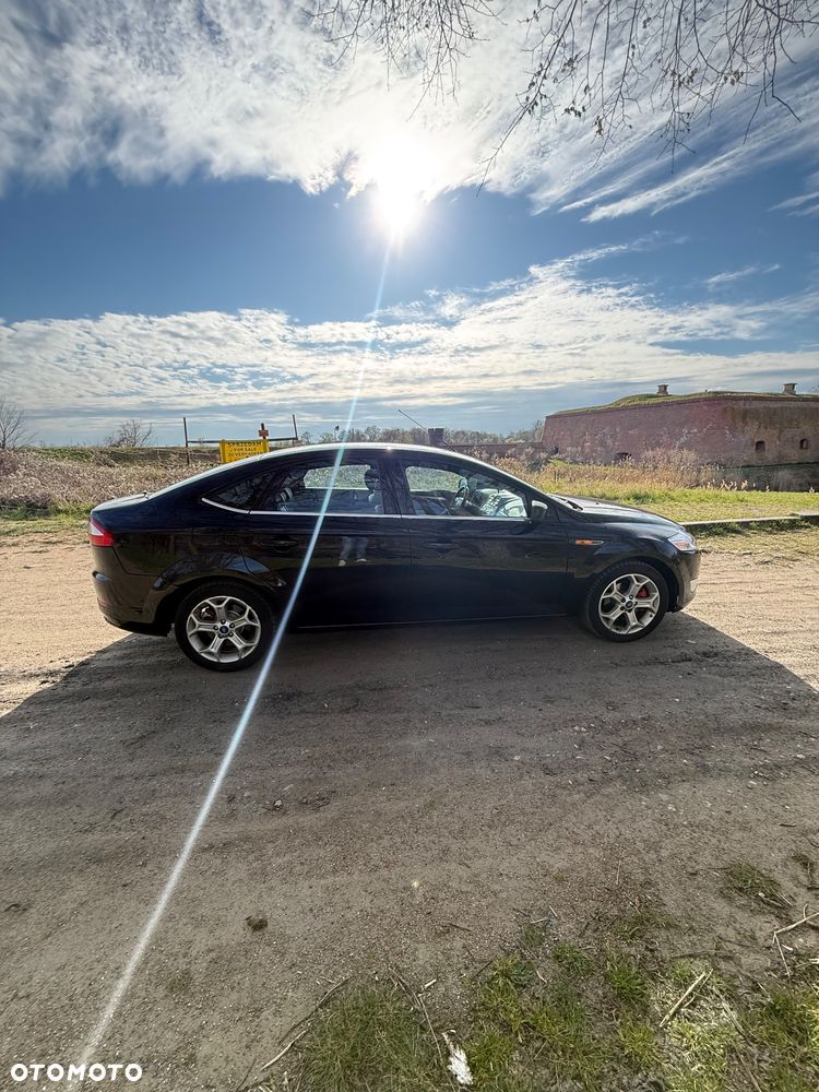Ford Mondeo 2.5 Black Magic - 19