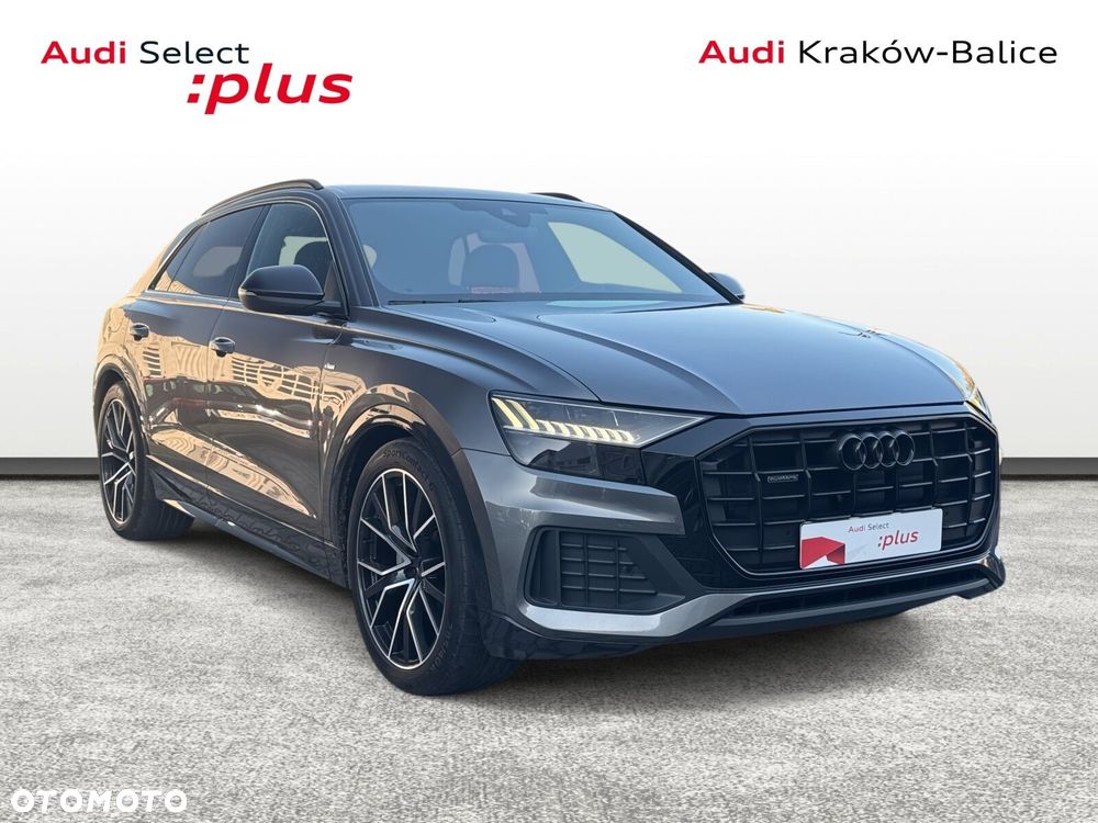 Audi Q8 - 8