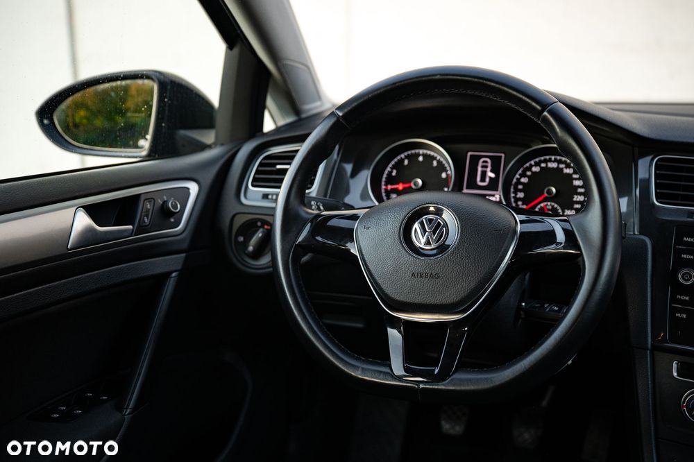 Volkswagen Golf 1.0 TSI BMT Trendline - 9