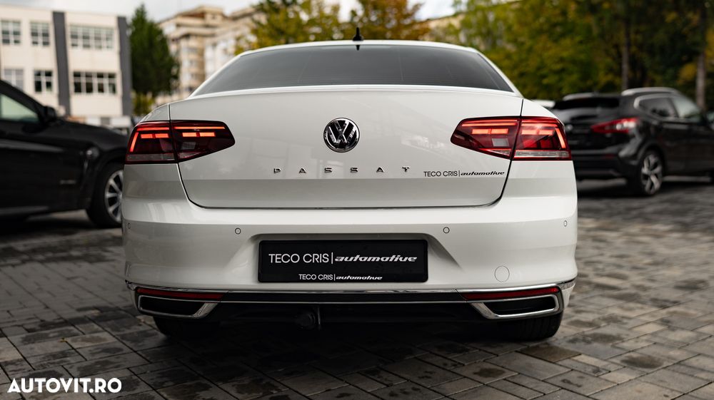 Volkswagen Passat Variant 2.0 TSI OPF DSG Elegance - 3