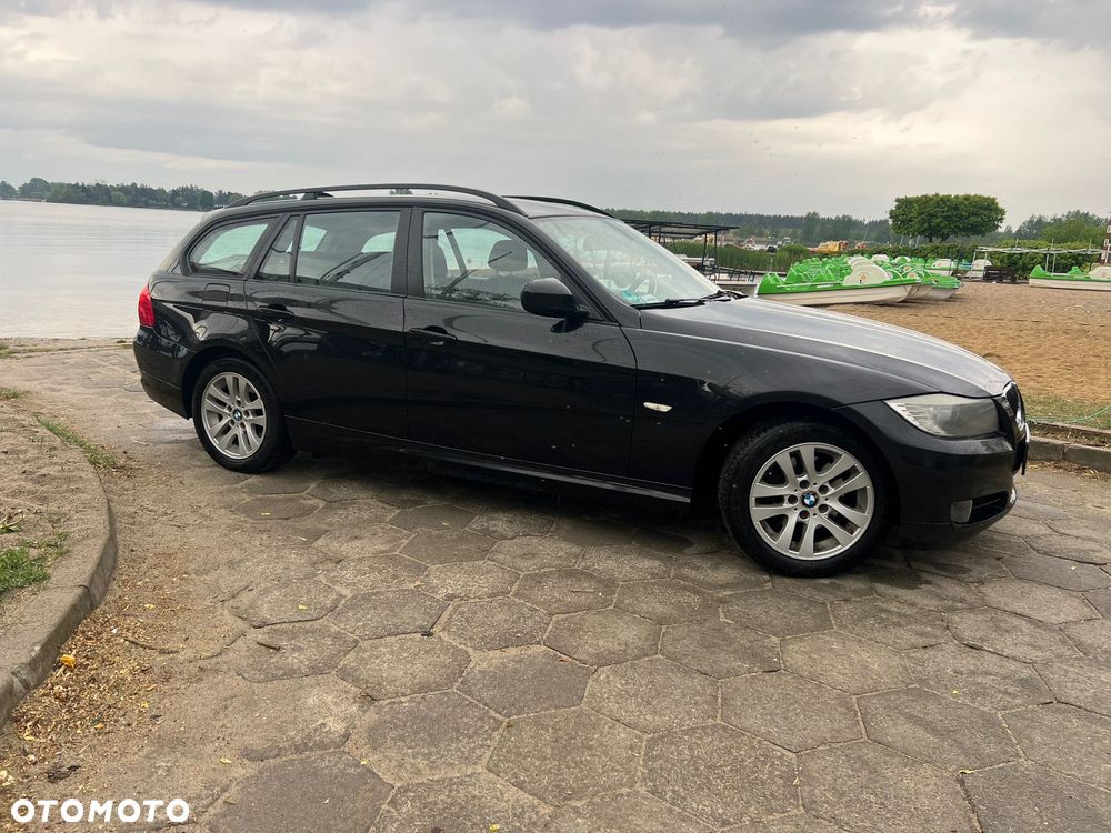 BMW Seria 3 318i - 7