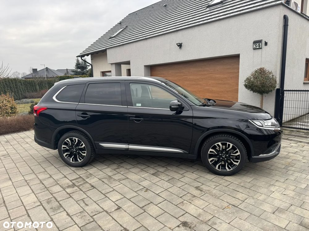 Mitsubishi Outlander 2.0 Instyle Navi 4WD CVT - 1