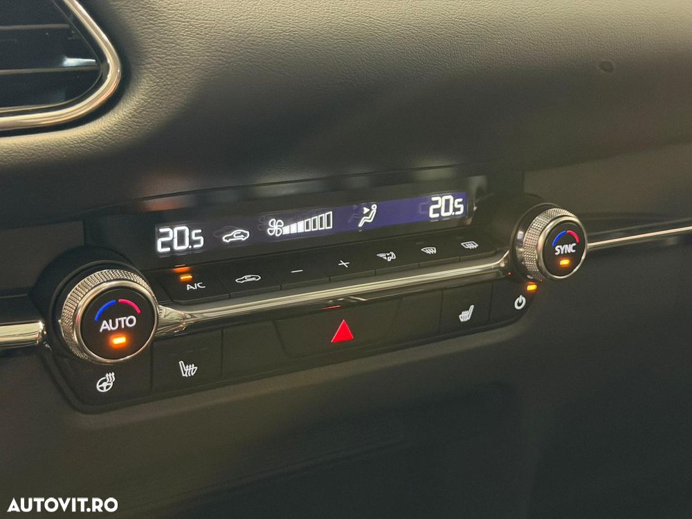 Mazda CX-30 e-SKYACTIV X186 AT MHEV Takumi - 18