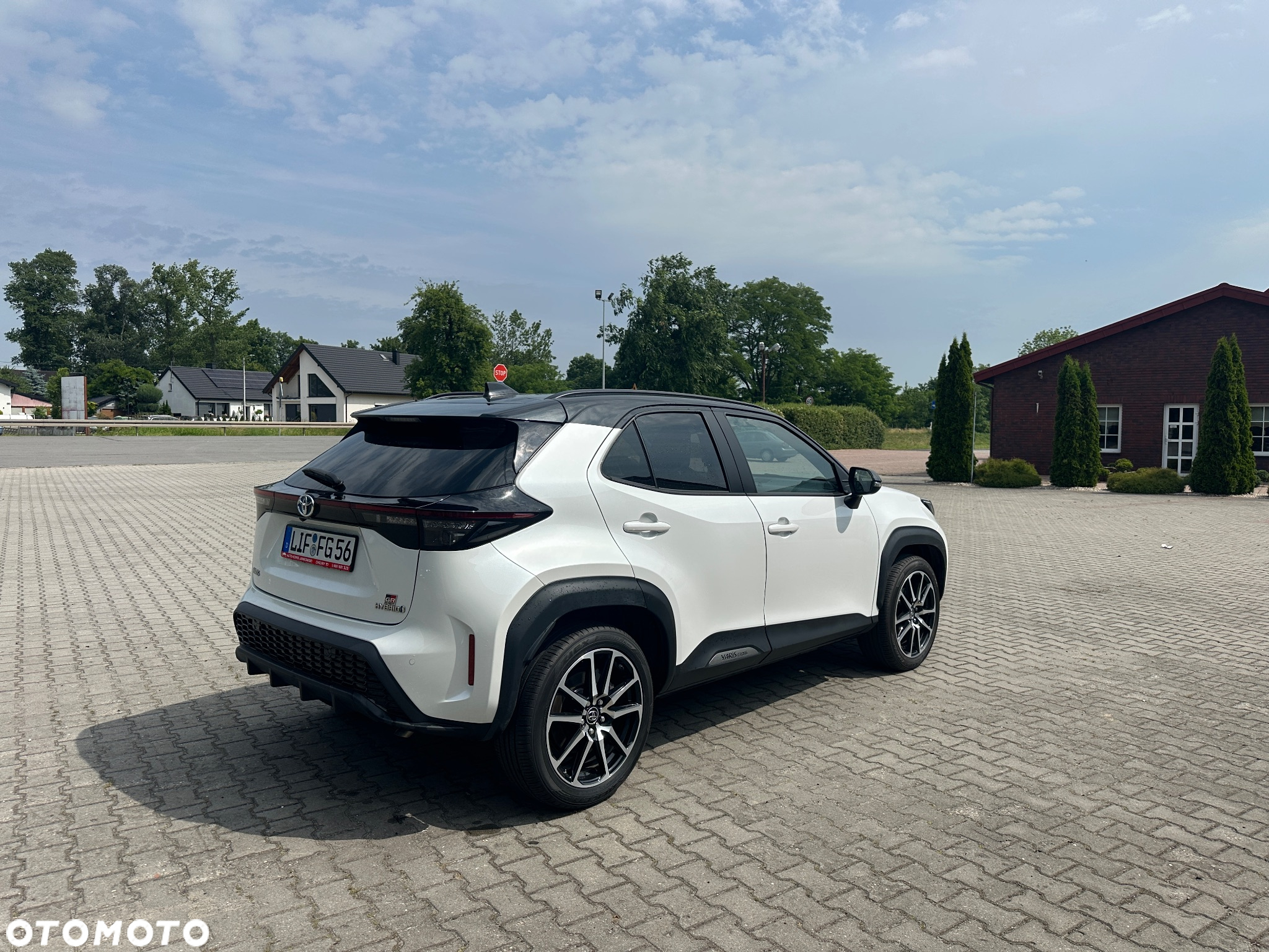 Toyota Yaris Cross Hybrid 130 1.5 VVT-i GR Sport - 33